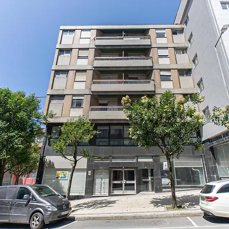 Now Trindade Apartment Porto