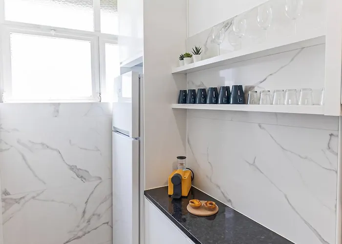 Now Trindade * פורטו