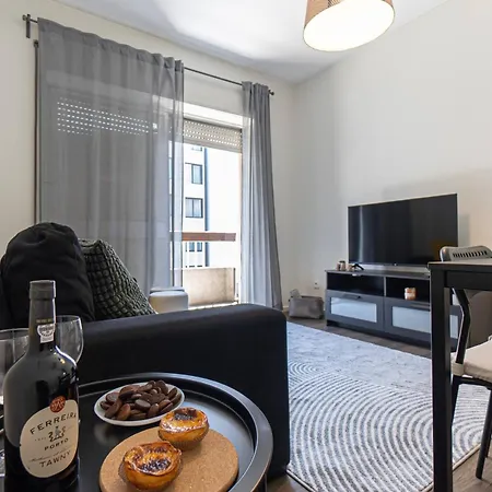 Now Trindade Apartamento Porto